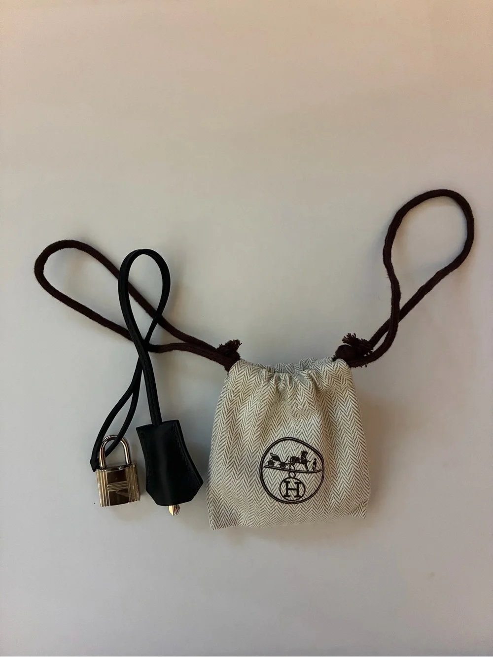N/A elegant tote